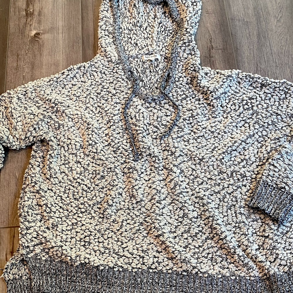 🧡Cozy Fall Sweater!!🧡